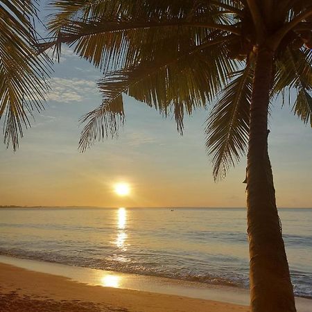 Frangipani Beach Villa タンガラ エクステリア 写真