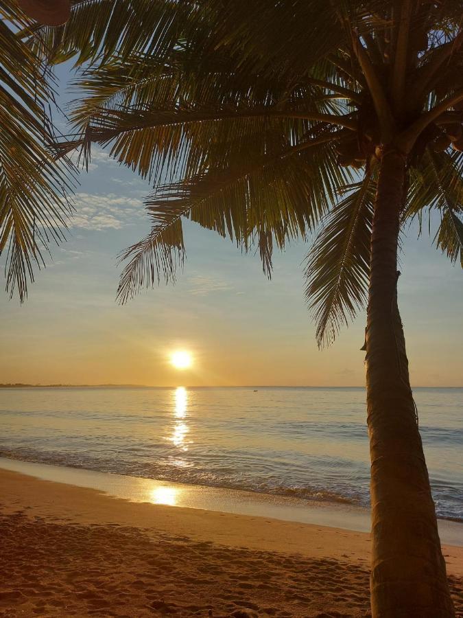 Frangipani Beach Villa タンガラ エクステリア 写真